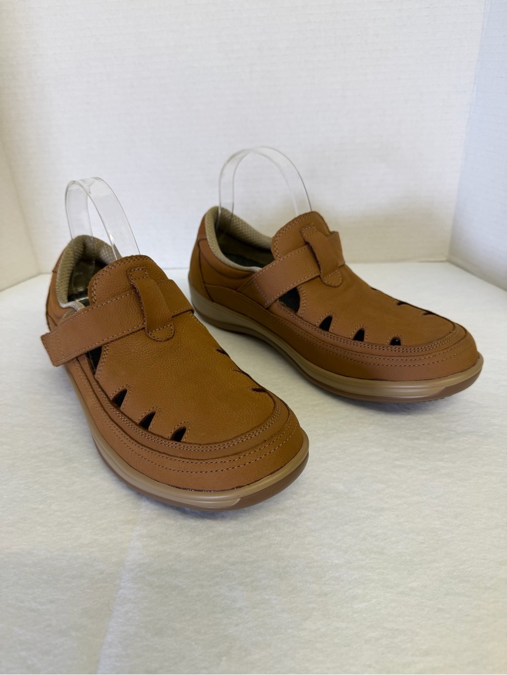 Orthofeet NWOT brown shoes